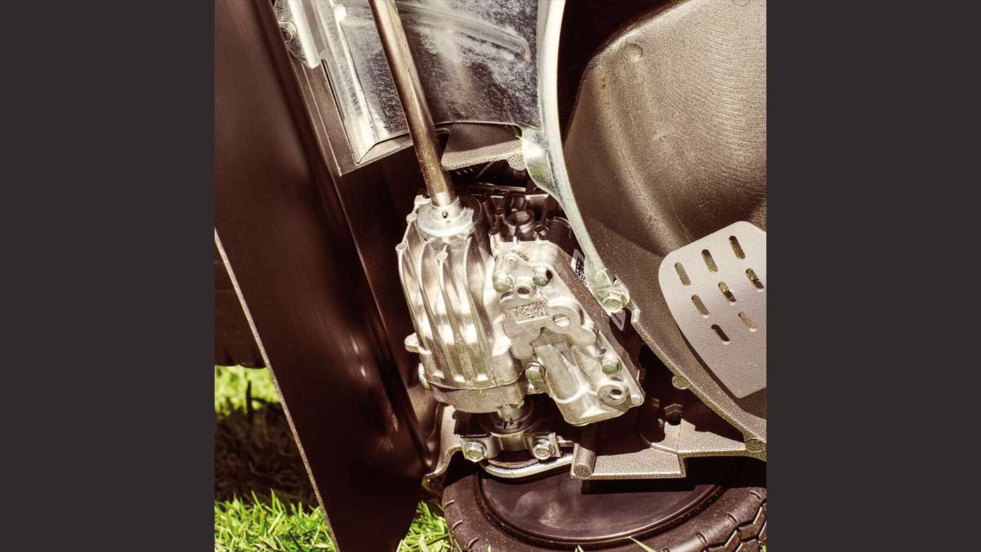 Close up of Honda HRD Cast iron drive shaft on lawnmower