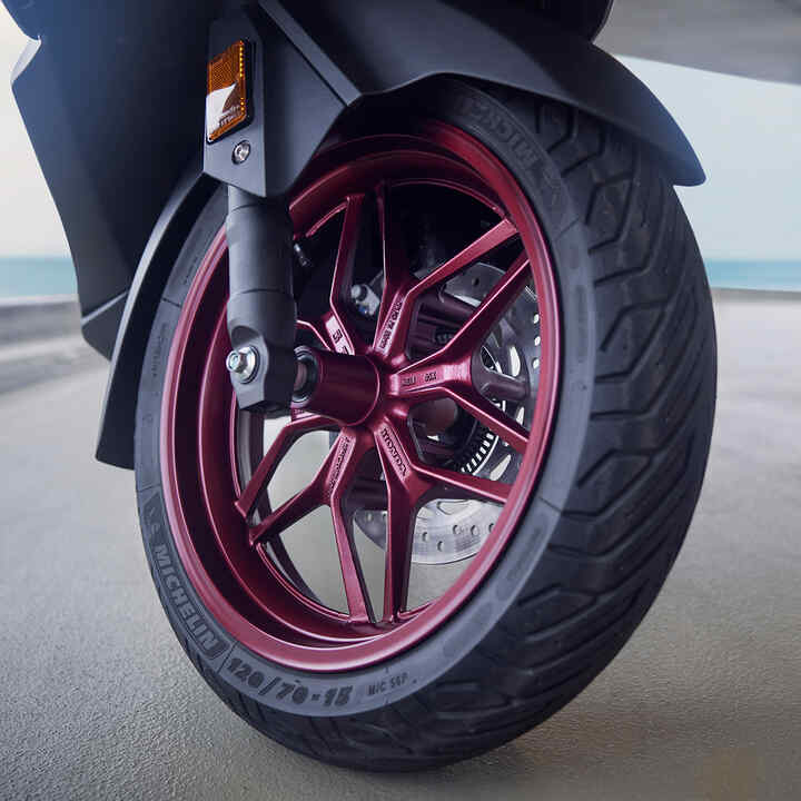 Honda Forza 125 Special Edition front wheel.