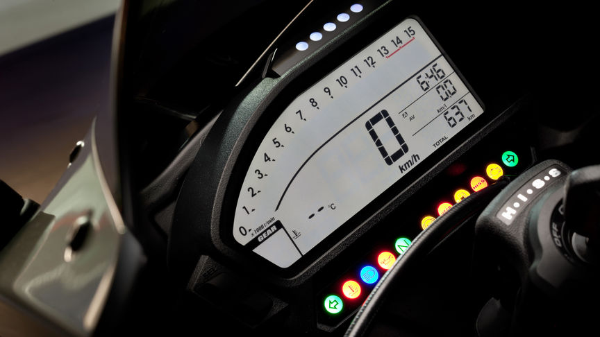 Fireblade - Agile & Fast |Sports Motorcycles | Honda UK