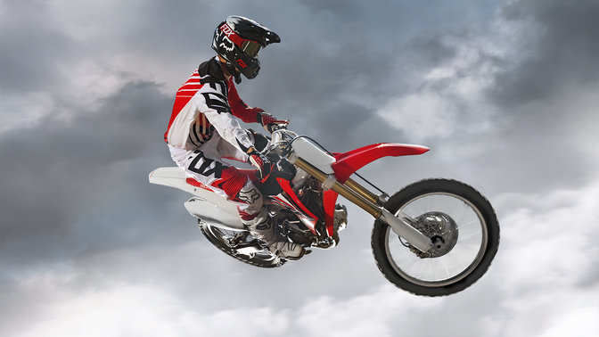 CRF250R aluminium twin-beam frame in action.