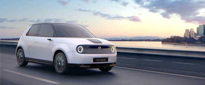 Front three-quarter facing Honda e.