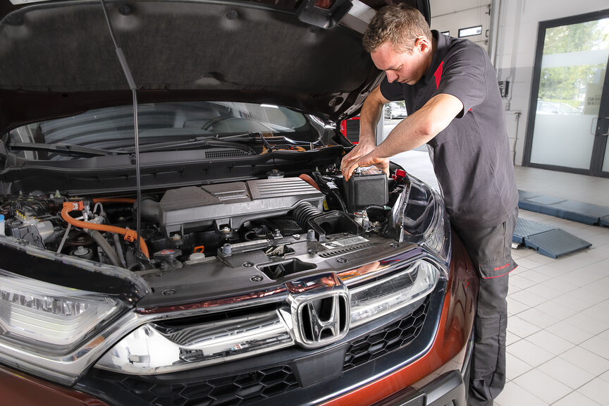 The Definitive Guide To Hybrid Car Maintenance & Longevity - mkjja2i