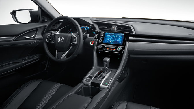 Close up shot of Honda Civic 4 door automatic transmission.