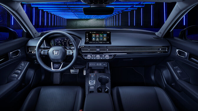 Close up of the interior dashboard inside Honda Civic e:HEV.