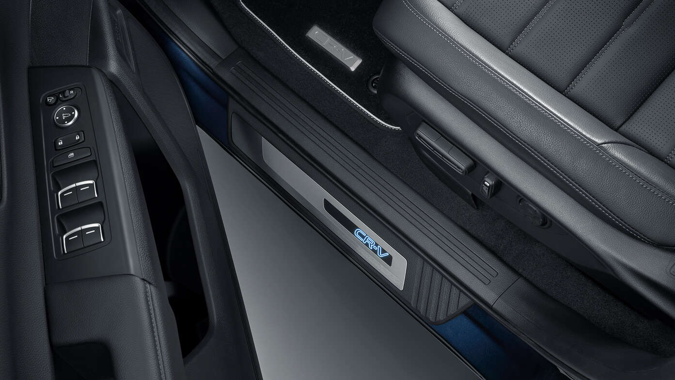 CR-V Hybrid suv Illuminated door sill trims