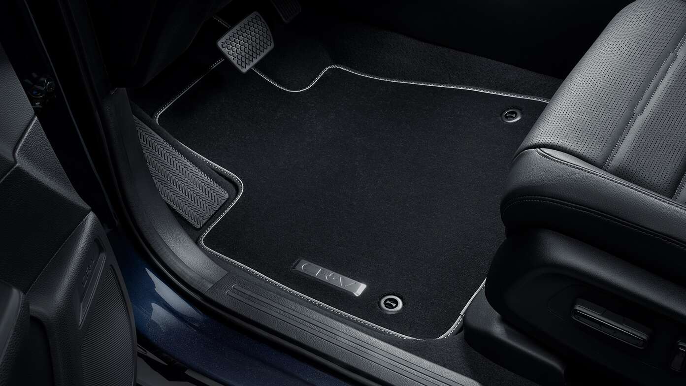 CR-V Hybrid suv premium floor mats in car