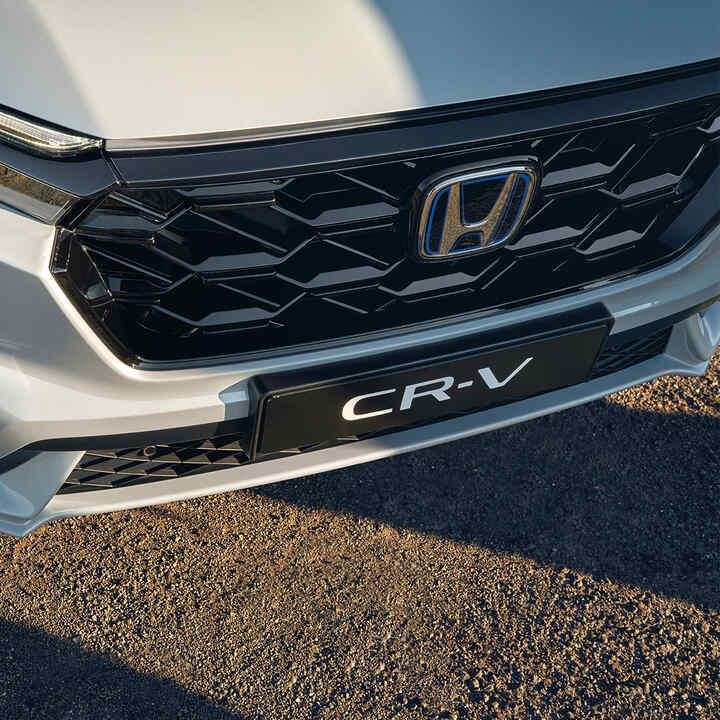 Close up of Honda CR-V Hybrid front grille.