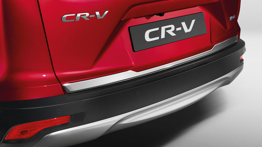 Close up view of the Honda CR-V hybrid tailgate decoration.