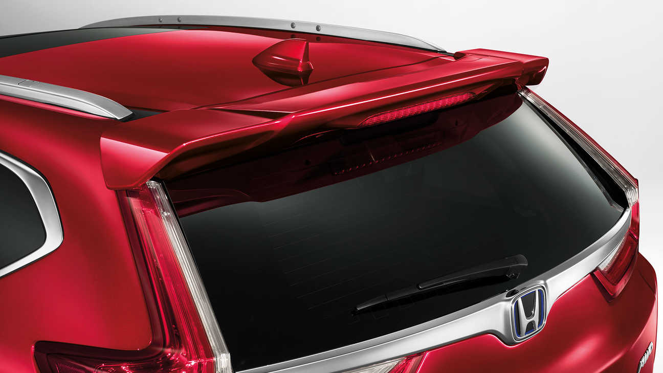 Close up view of the Honda CR-V hybrid tailgate spoiler