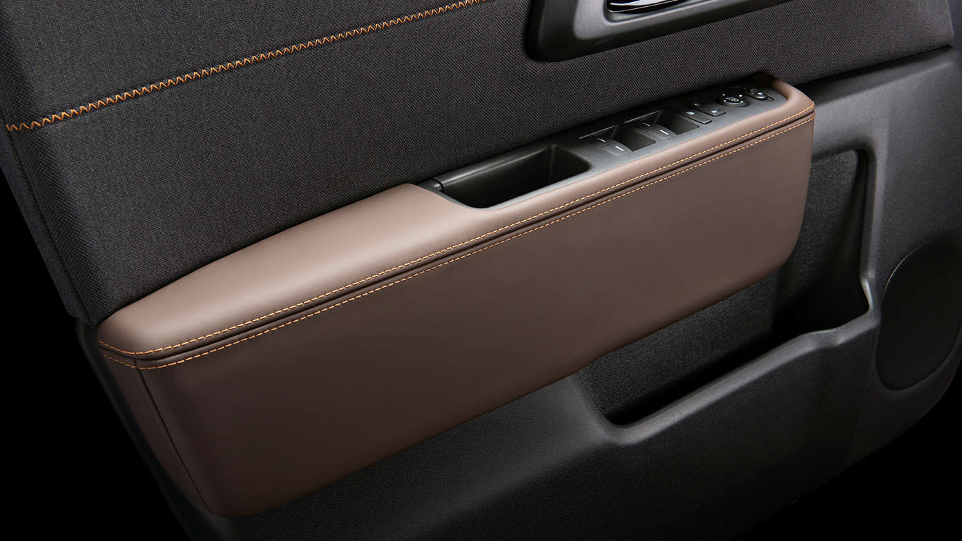 Honda e sales leather interior