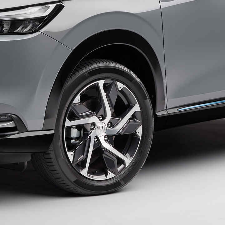 18 inch HR1812 Alloy Wheel set