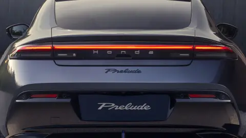 Image of Honda Prelude dashboard.