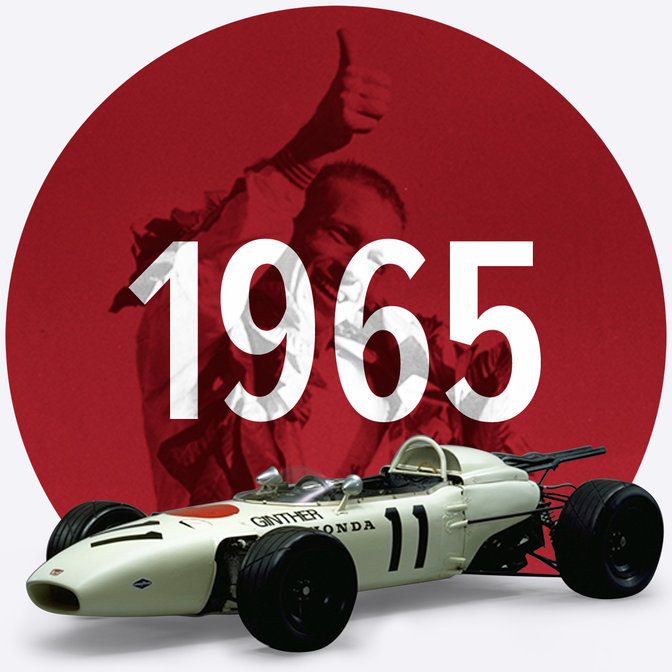 Front three-quarter facing Honda RA273.