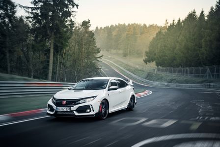Front three-quarter facing Honda Civic Type R at the N&uuml;rburgring.