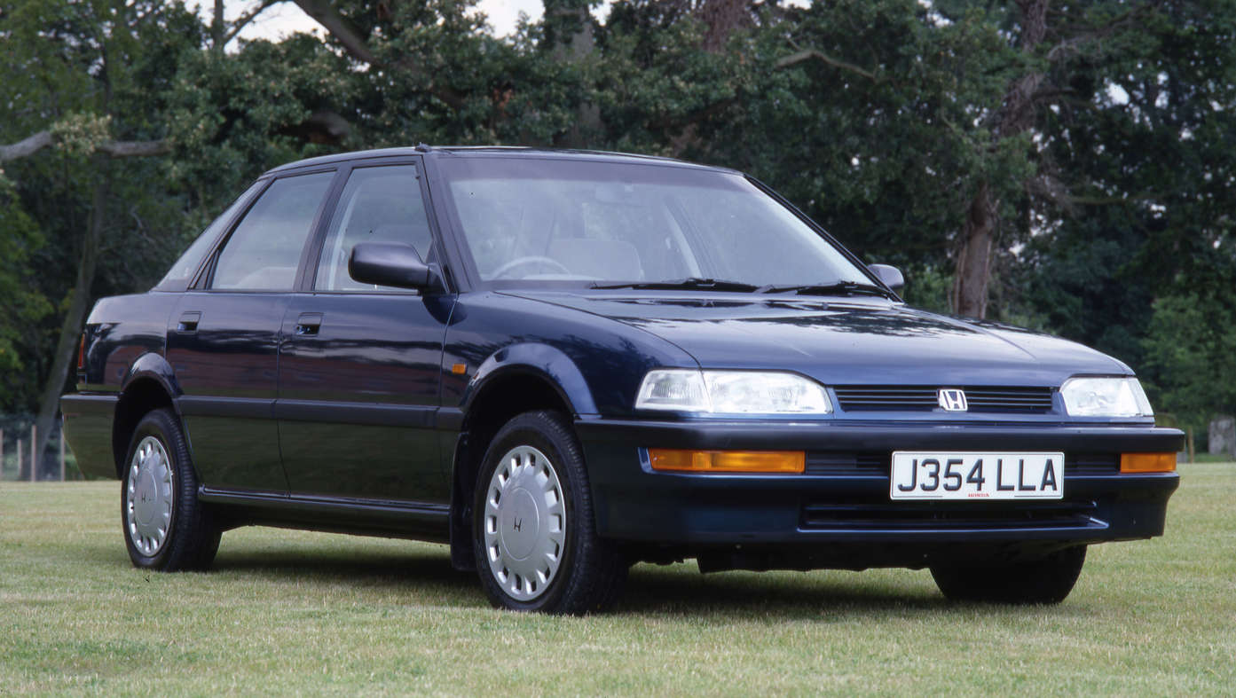 Front facing three quarters Honda Concerto.