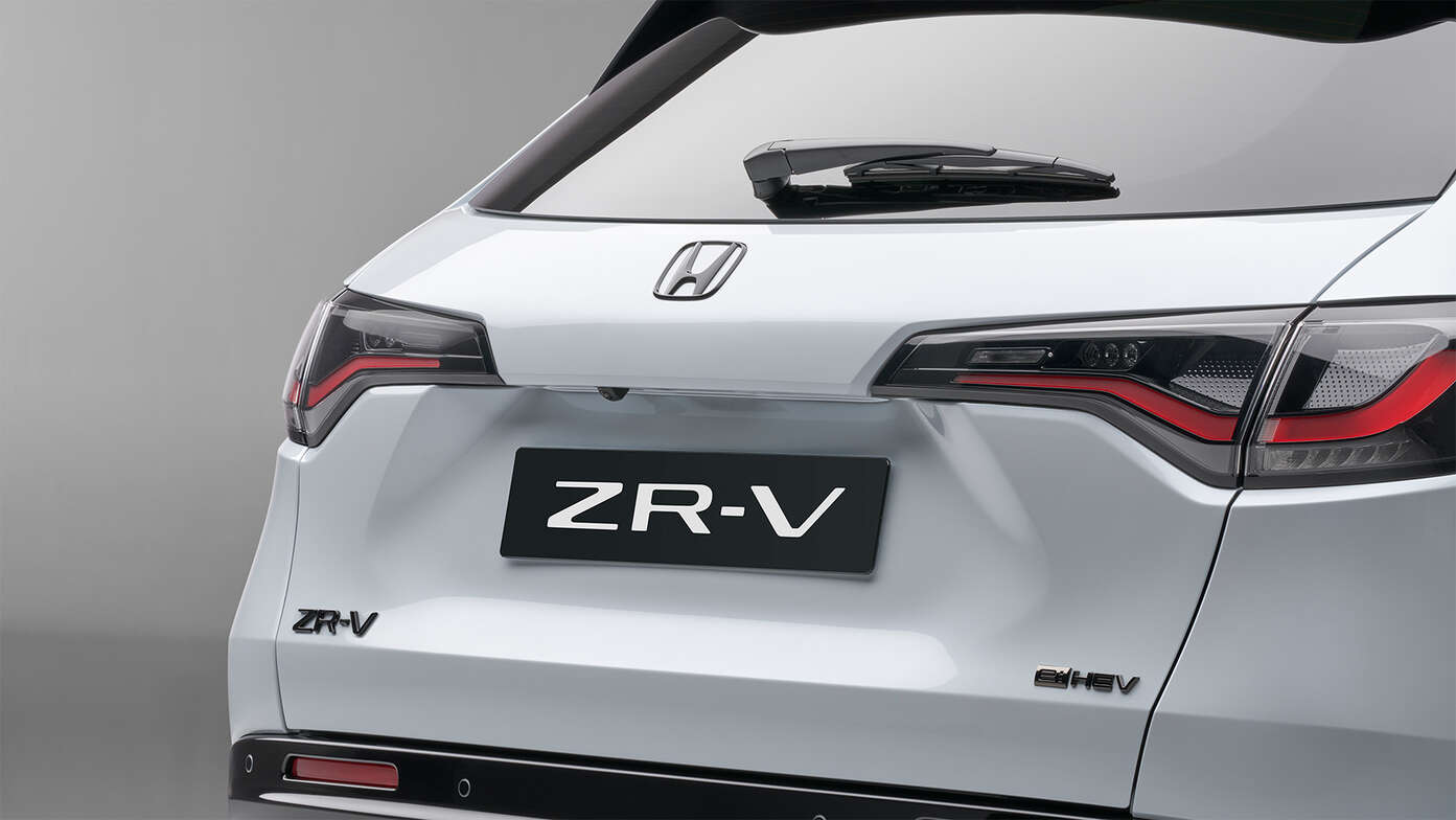 Front three quarter ZR-V with Black emblem pack