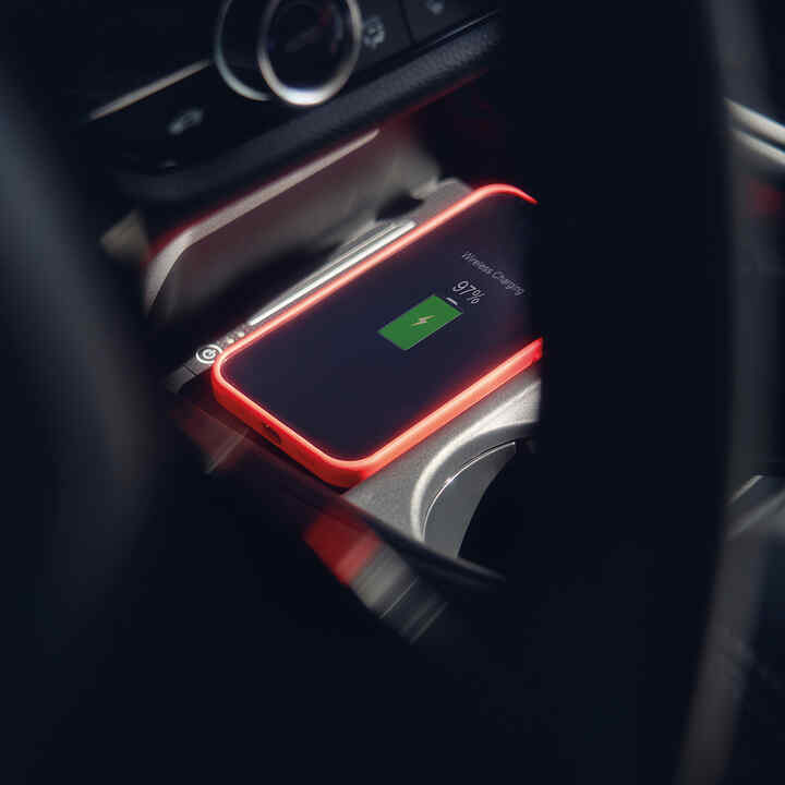 Wireless phone charging ZR-V