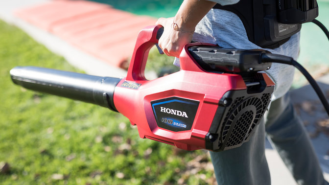 reverse angle view of honda hhb cordless leaf blower in hand
