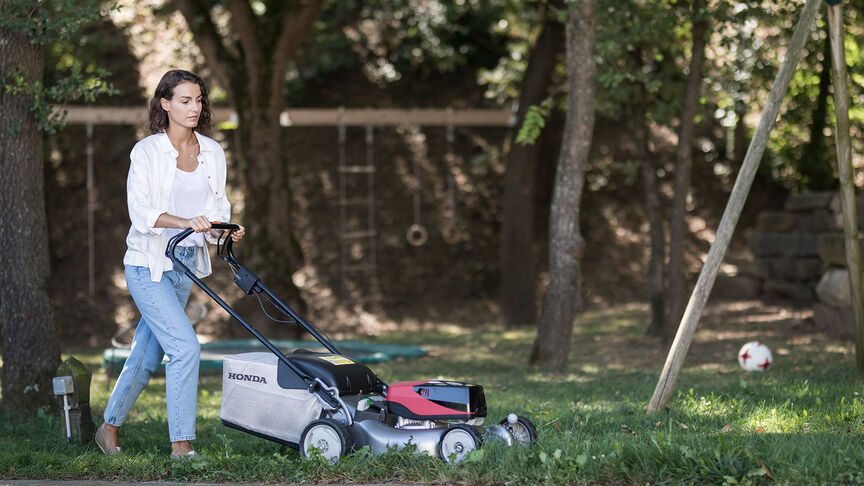Honda izy on sale cordless mower