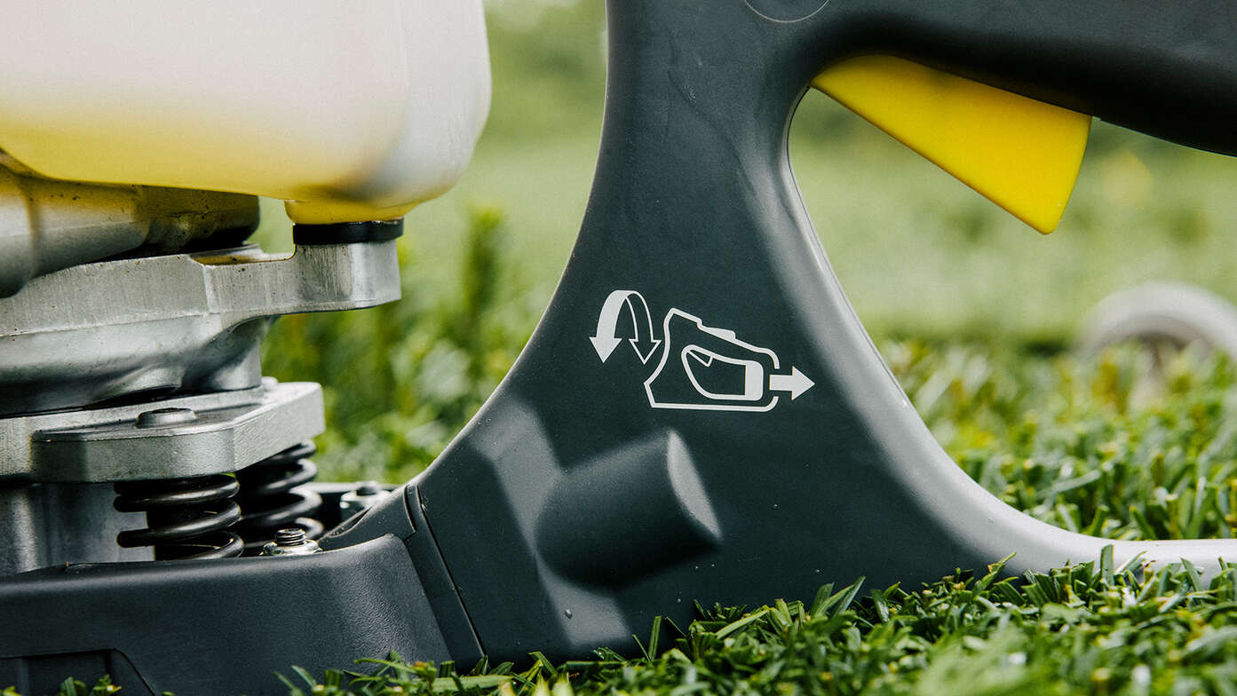 Hedgetrimmers switch close up