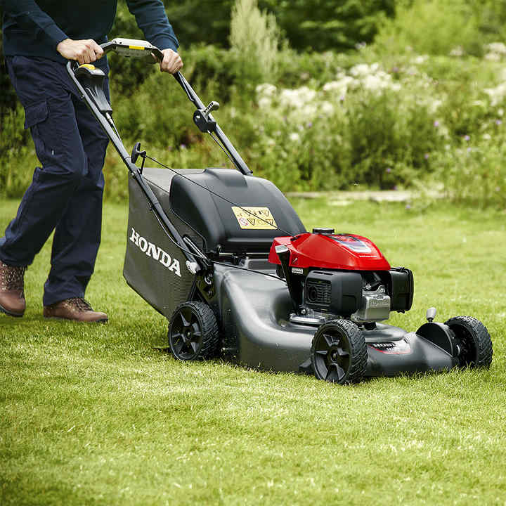 Petrol Lawn Mowers Lawn Garden Range Honda UK