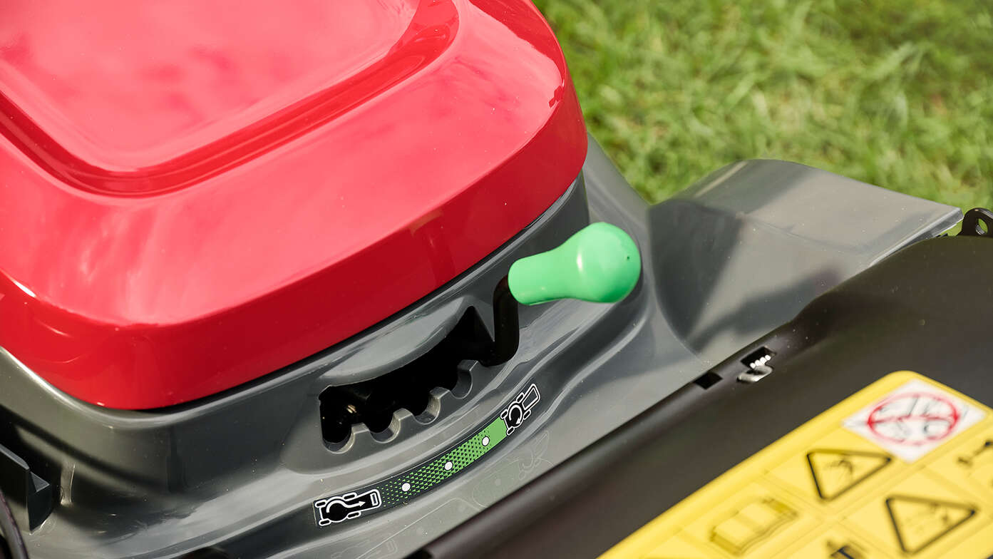 Close up of the Honda HRX cordless variable mulching system