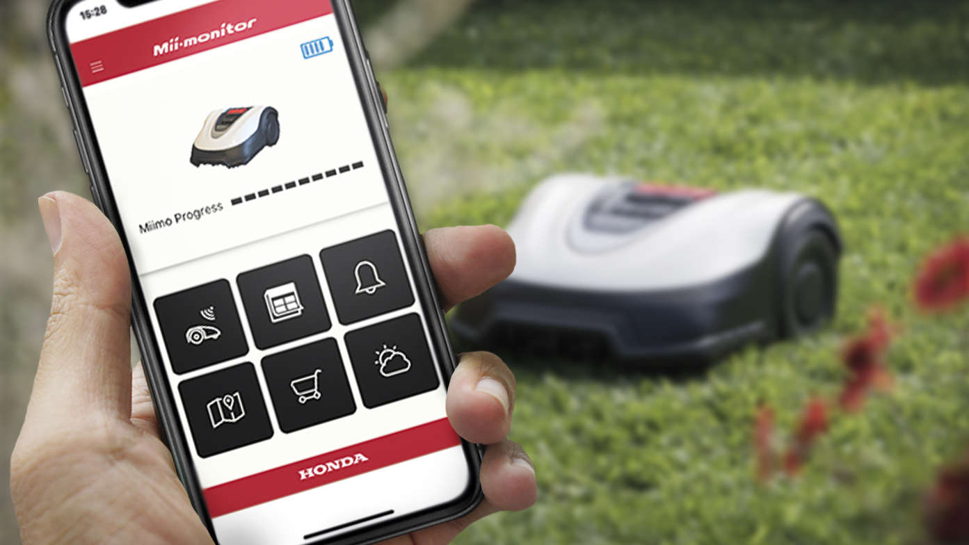 View of a smartphone app controling a Honda Miimo.