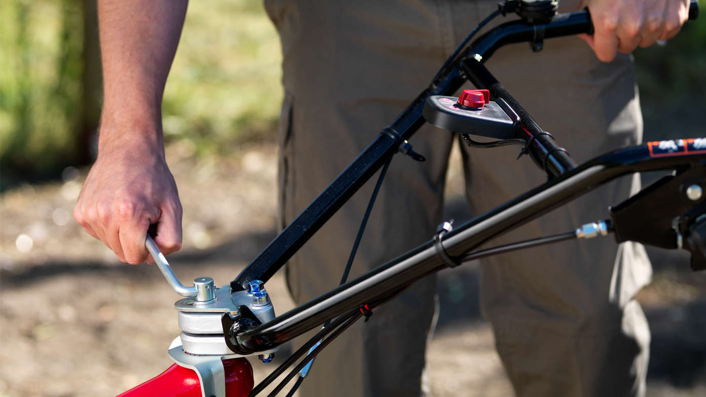 Close up of swing handle.