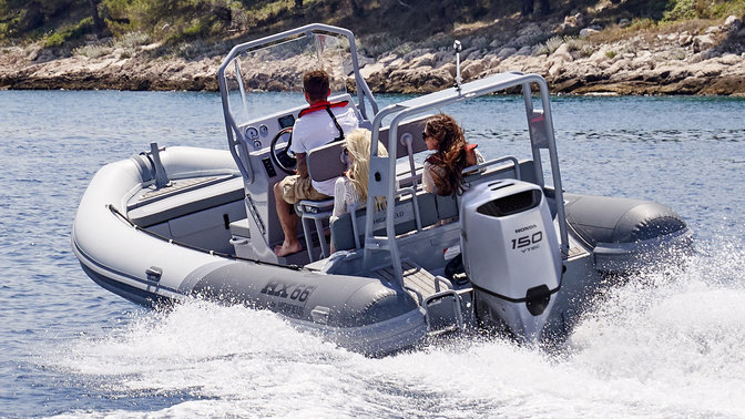Keep powered on with the Honda outboard high output alternator.