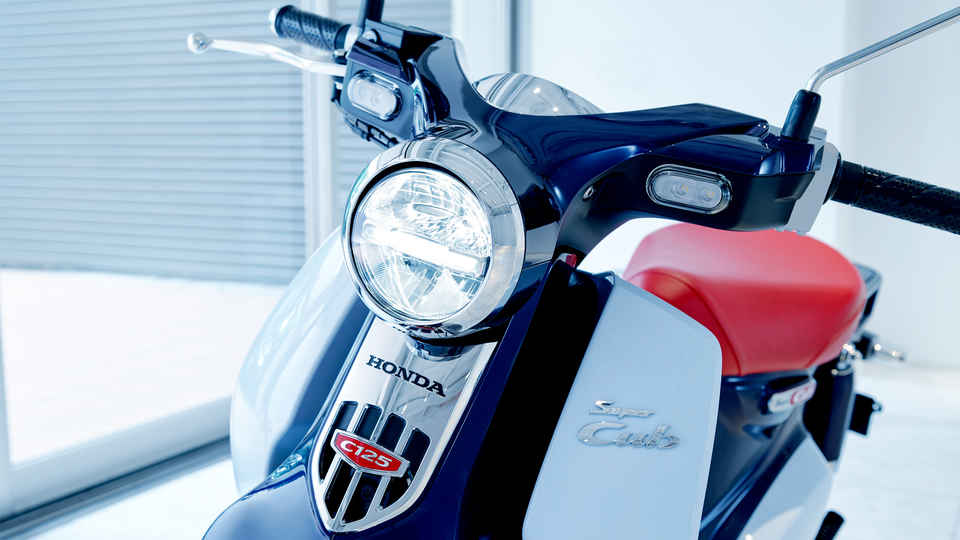 125cc Motorbikes Range  Fuel Efficient Bikes  Honda UK