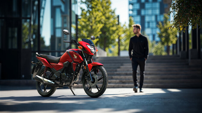 Honda CB125F static on location