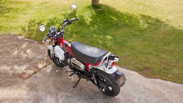 Honda st 125 dax 2025
