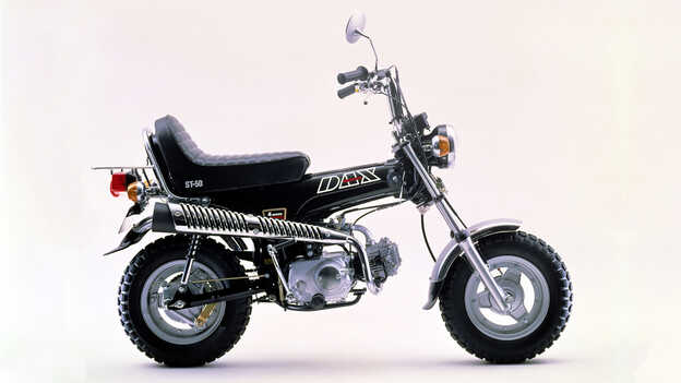 Honda st store 125 dax