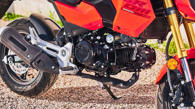 MSX125 Grom engine close-up