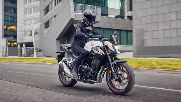 Dax 125 engine close-up