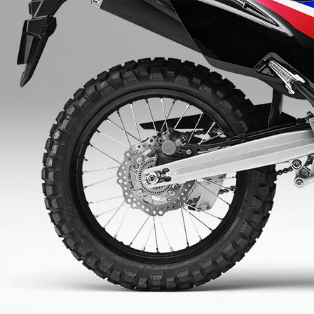 CRF250 Rally zoom on rear wheel