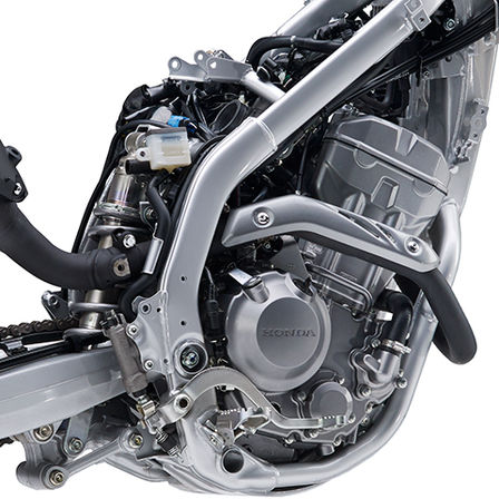 CRF250L zoom on engine
