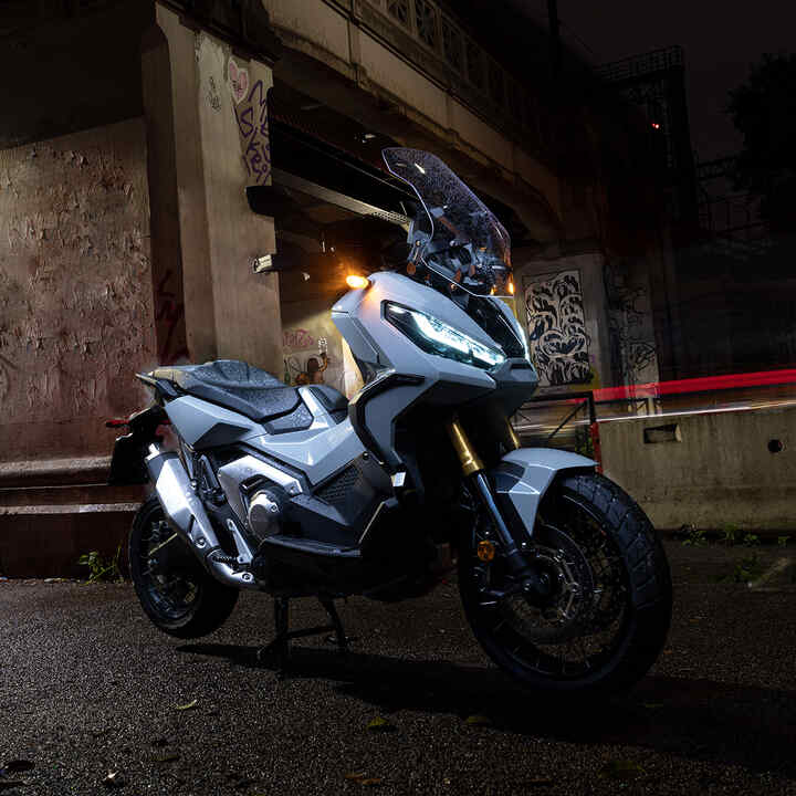 Honda X-ADV adventure scooter updated for 2023 - BikeWale