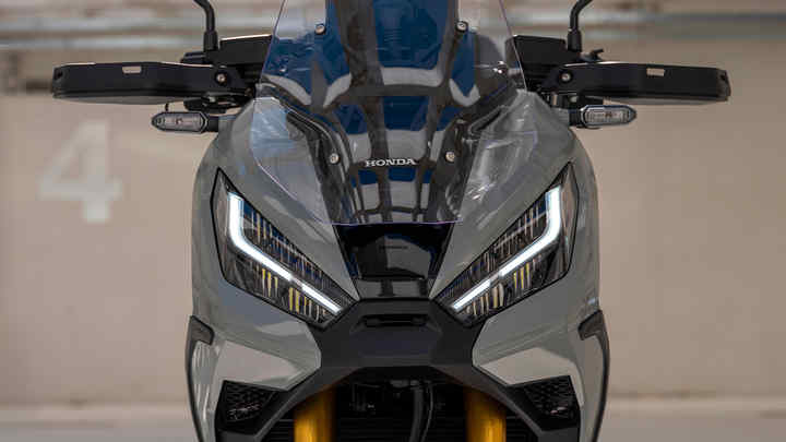 All New X Adv 745cc Crossover Adventure Bike Honda Uk