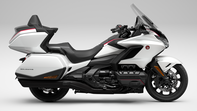 GOLD WING TOUR DCT 2024 Pearl Glare White