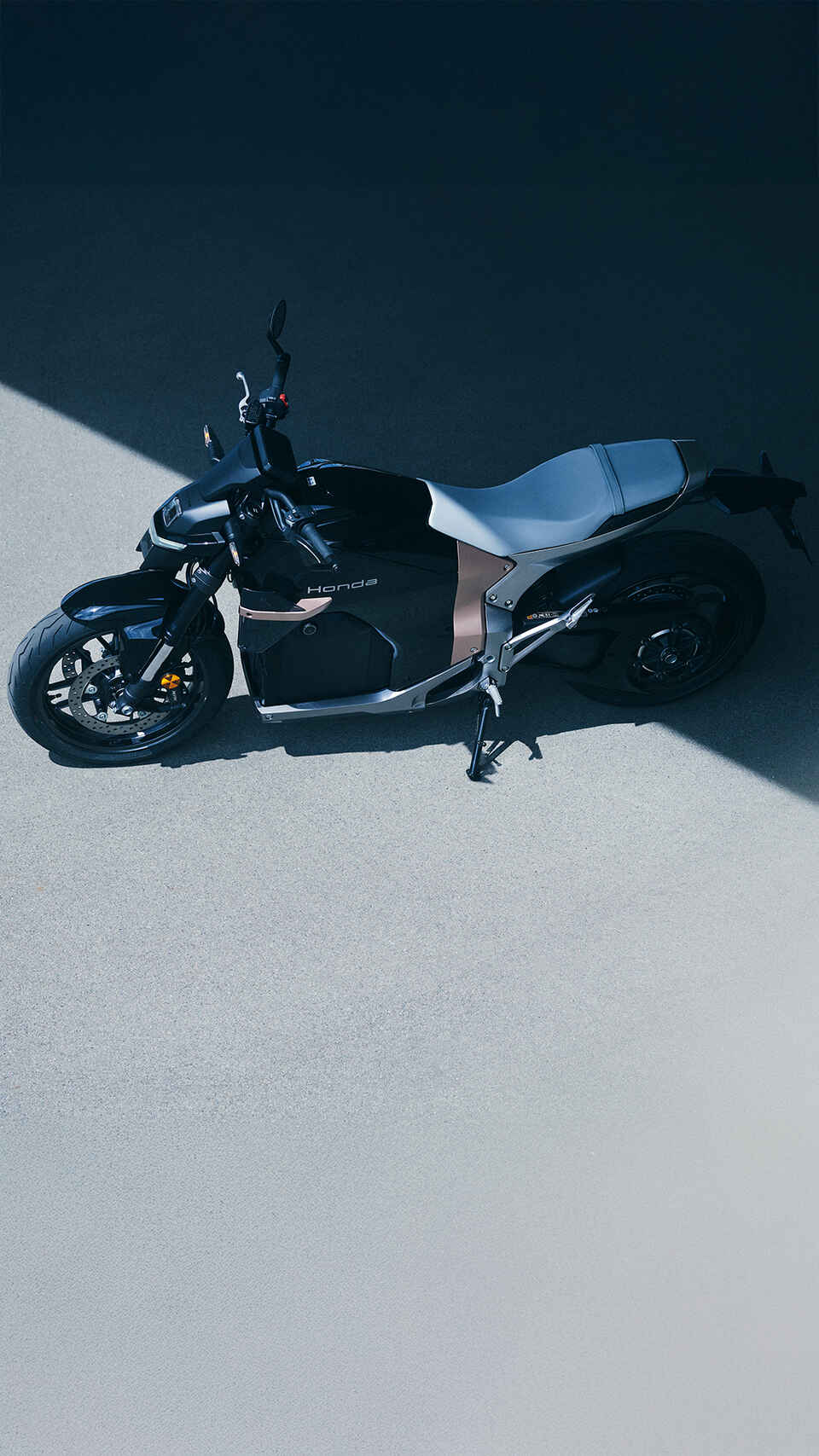 Honda WN7 | Electric Motorcycle | Be The Wind | Overview - Honda Electrical Motorcycles Warranty Program