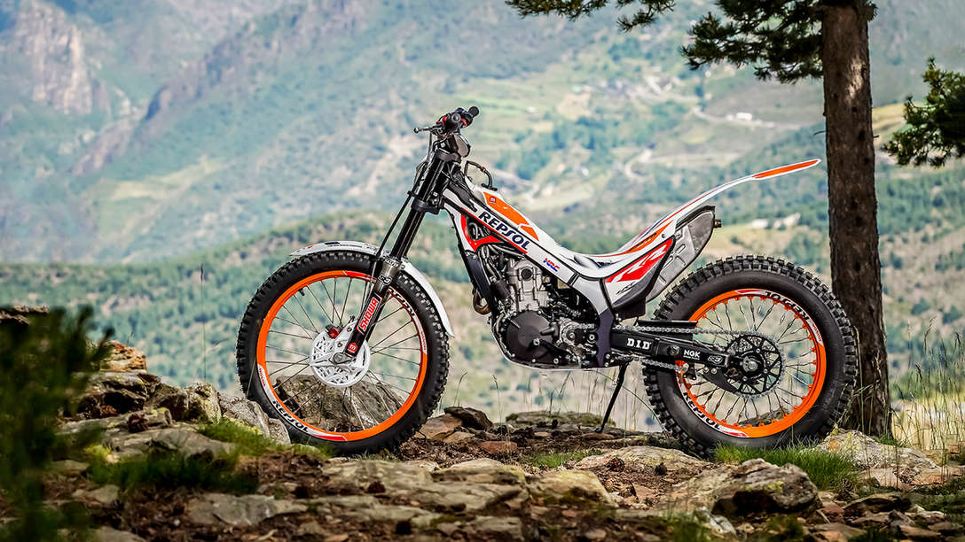 Honda Montesa Cota 4RT 301RR race replica left side on a mountain location