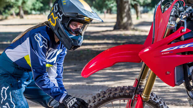 Large 19in front and 16in rear wheels