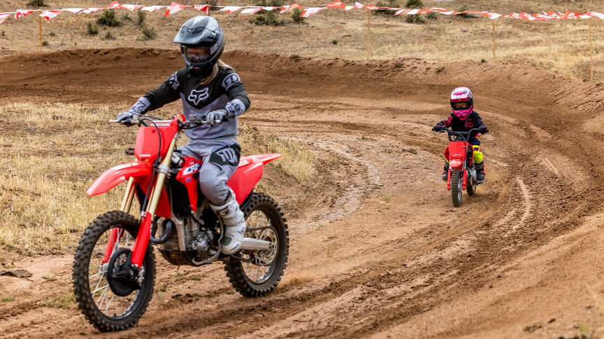 CRF50F | 50cc Mini Dirt Bike - Perfect for Kids | Honda UK