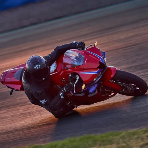2025 Kabuto Helmet CBR600RR
