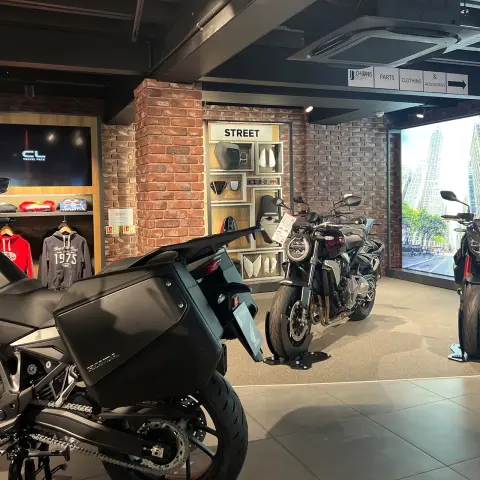 View from outside Honda Dealership