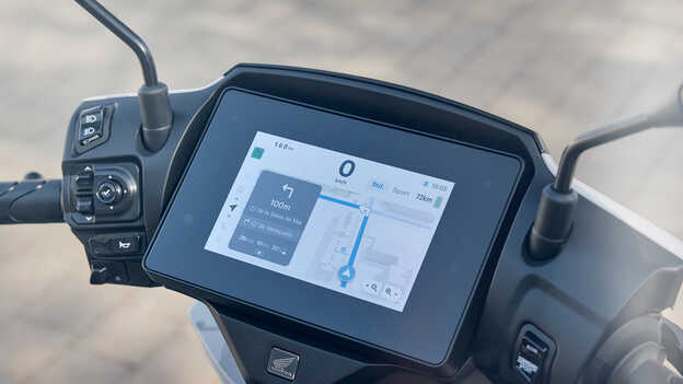 Close up of large 7-inch TFT Screen.