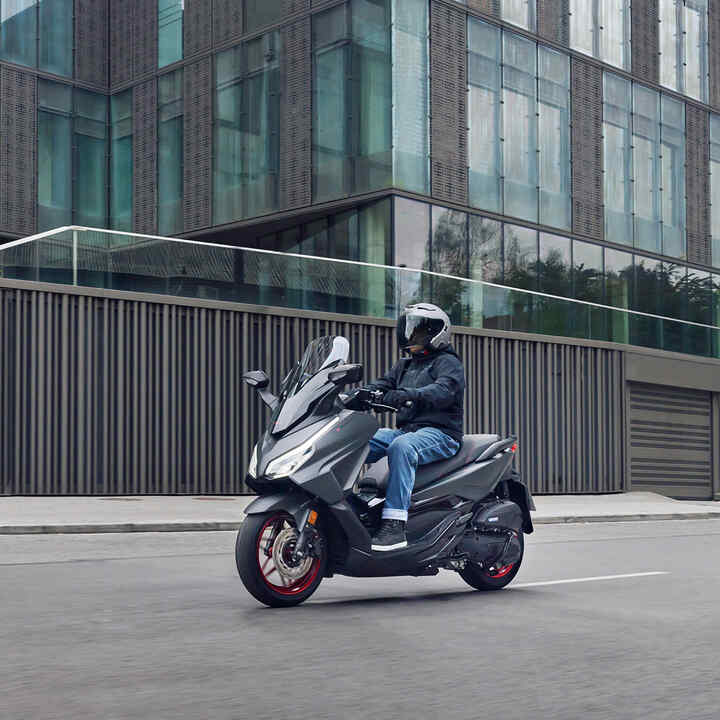 Honda, Forza 125, GT desportiva