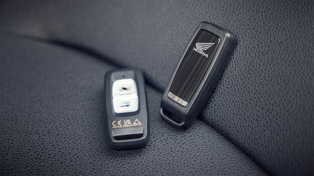 SH Mode 125, Smart Key operation for ignition and seat