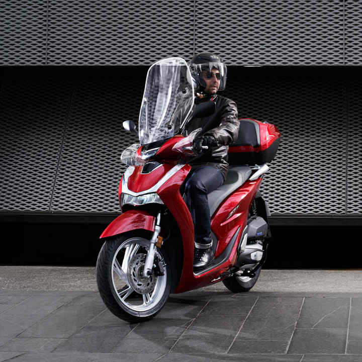 New Sh125i Elegant Scooters Mopeds Honda Uk